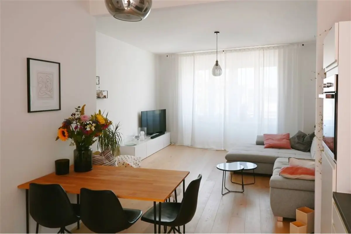 Appartement te  koop in Mortsel 2640 195000.00€ 1 slaapkamers 71.00m² - Zoekertje 759417