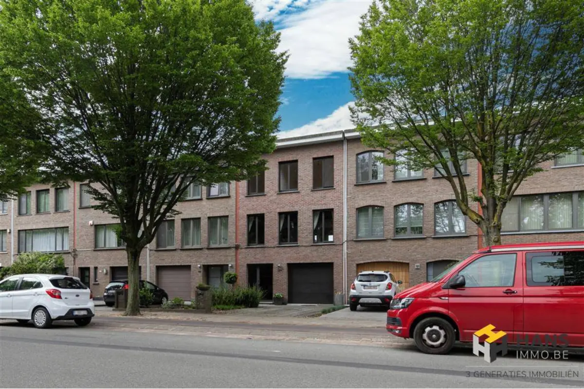 Huis te  koop in Merksem 2170 429000.00€ 5 slaapkamers 180.00m² - Zoekertje 759224