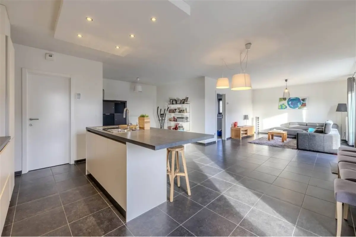 Appartement te  koop in Varendonk 2431 320000.00€ 3 slaapkamers 112.00m² - Zoekertje 761910