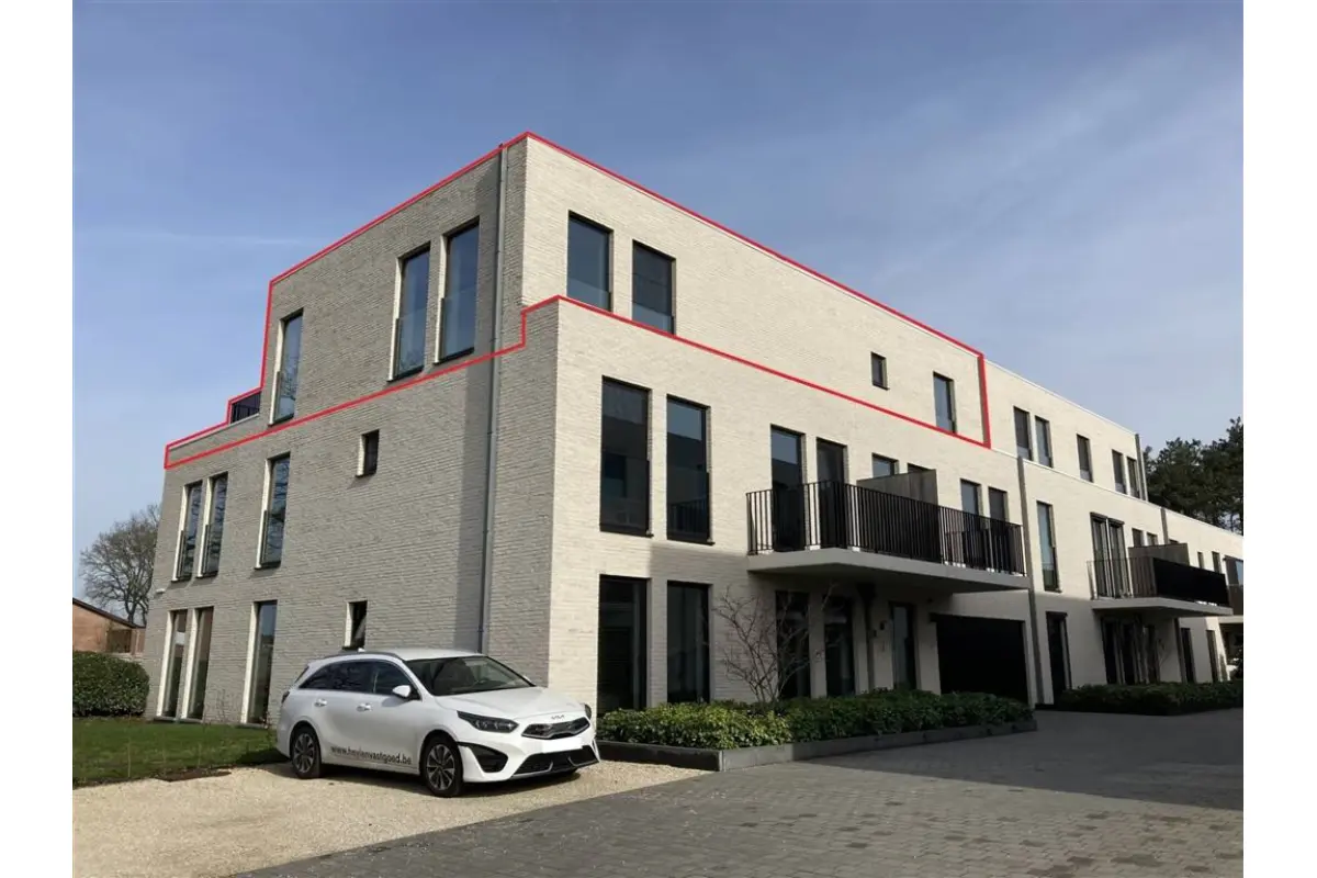 Penthouse te  huur in Lille 2275 920.00€ 2 slaapkamers 108.00m² - Zoekertje 761558