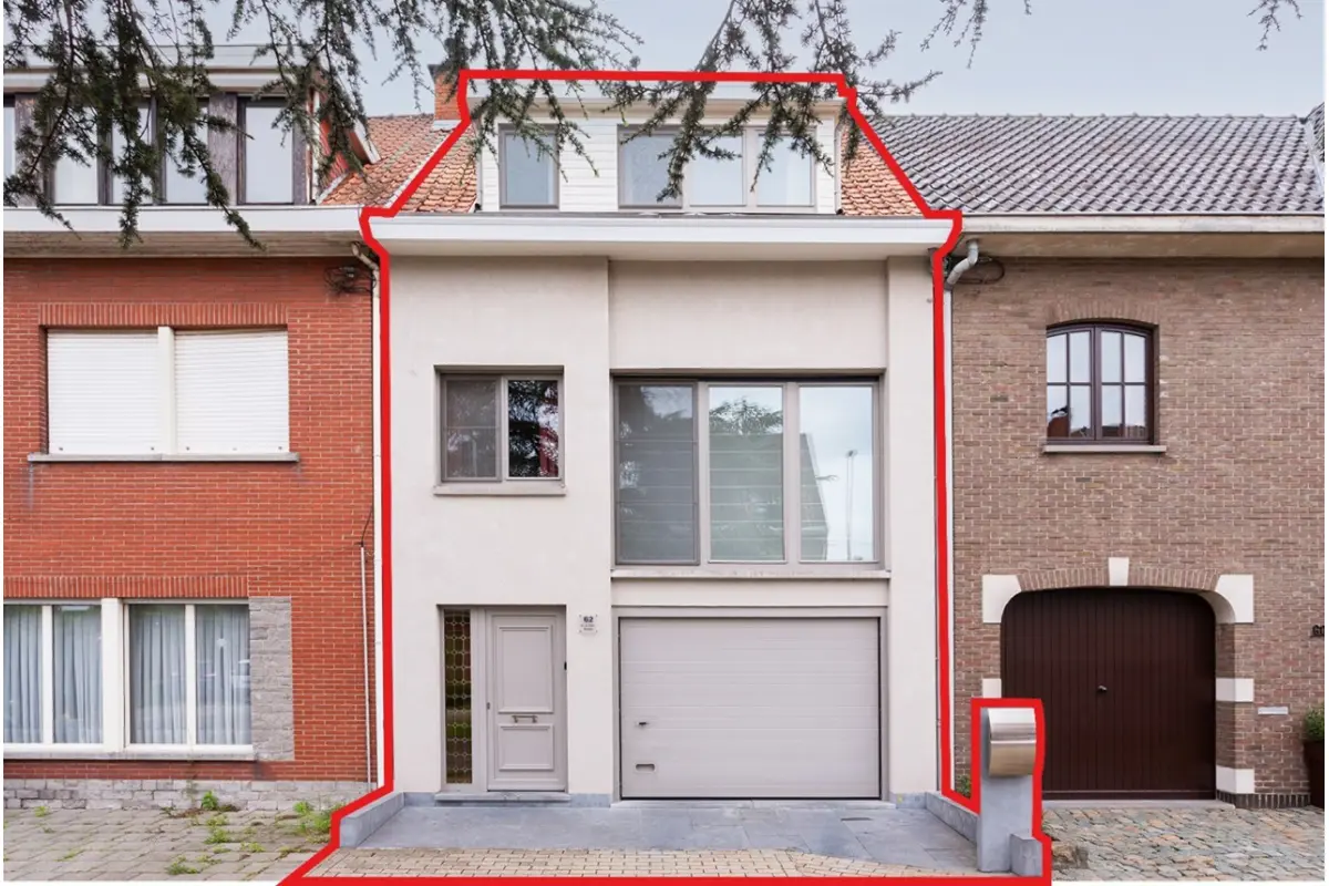 Huis te  koop in Burcht 2070 398000.00€ 3 slaapkamers 203.00m² - Zoekertje 761659