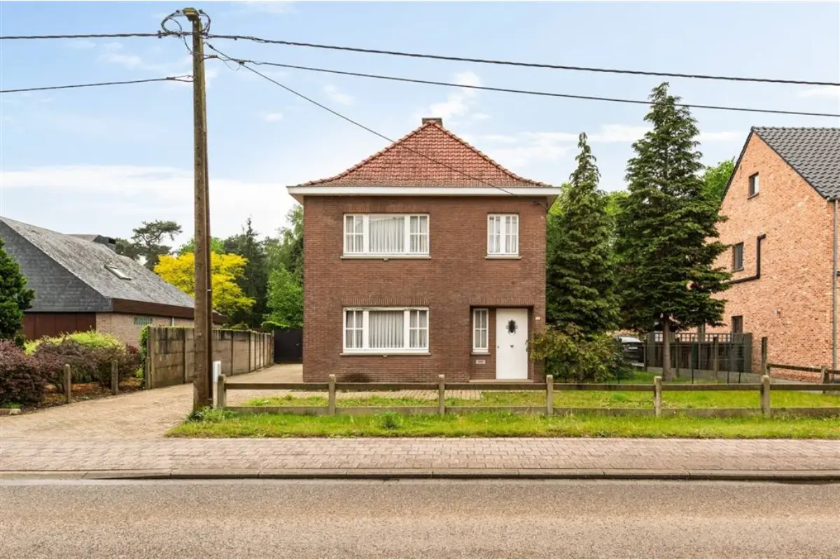 Huis te  koop in Balen 2490 319000.00€ 3 slaapkamers 179.00m² - Zoekertje 762150