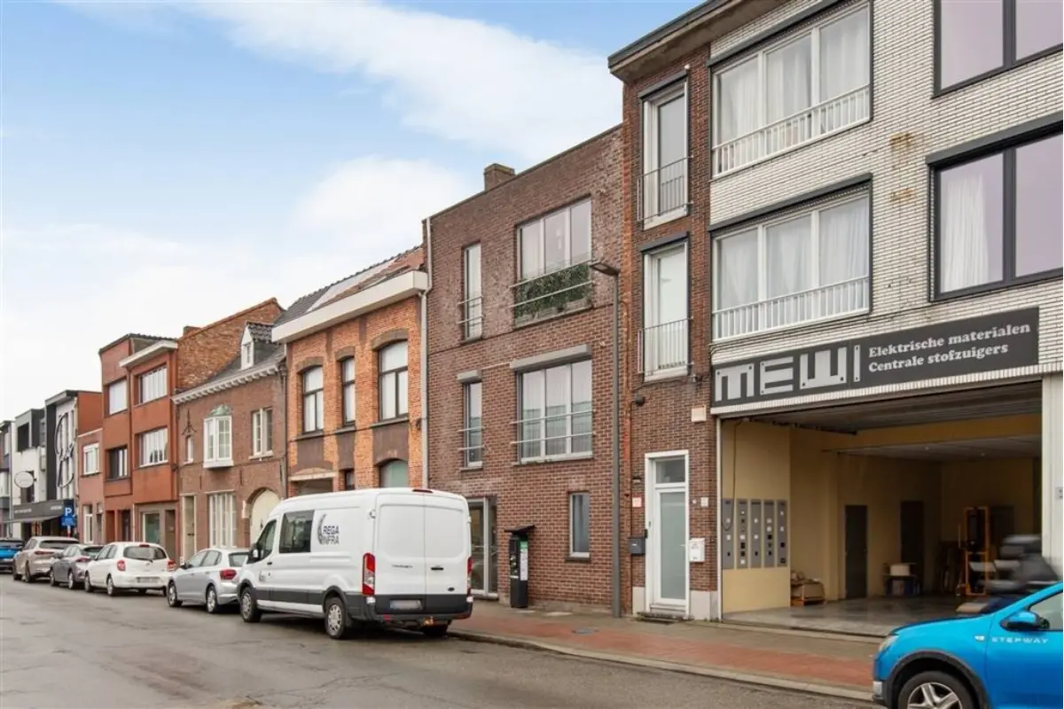 Appartement te  koop in Turnhout 2300 215000.00€ 1 slaapkamers 68.00m² - Zoekertje 762388