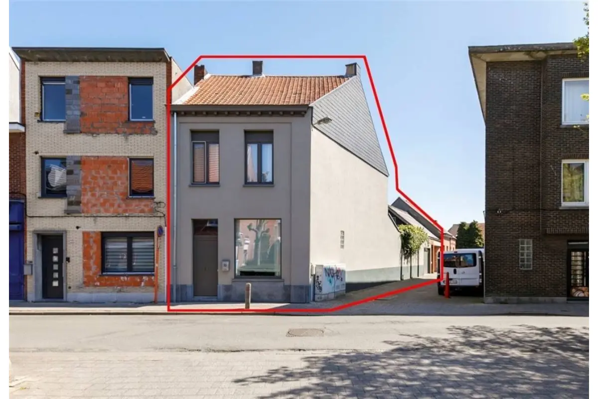 Huis te  huur in Turnhout 2300 1200.00€ 3 slaapkamers 218.00m² - Zoekertje 762587