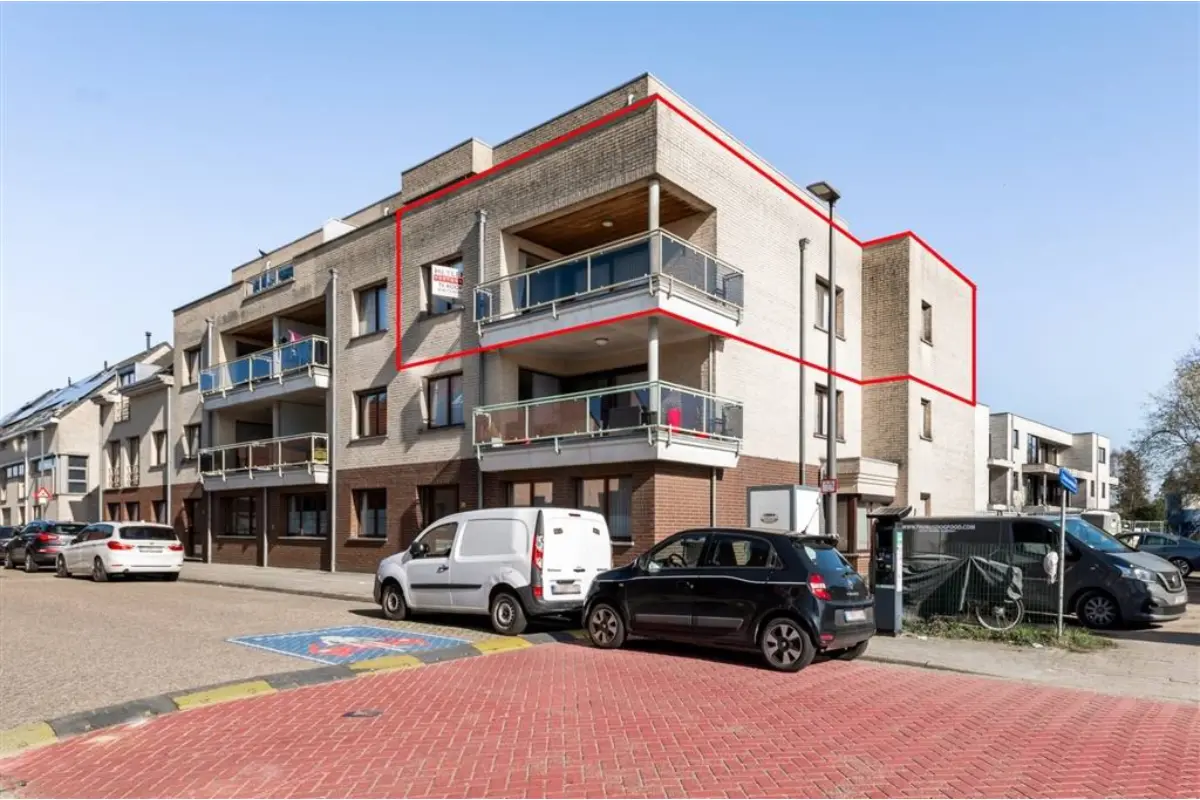 Appartement te  koop in Turnhout 2300 295000.00€ 3 slaapkamers 130.00m² - Zoekertje 762394