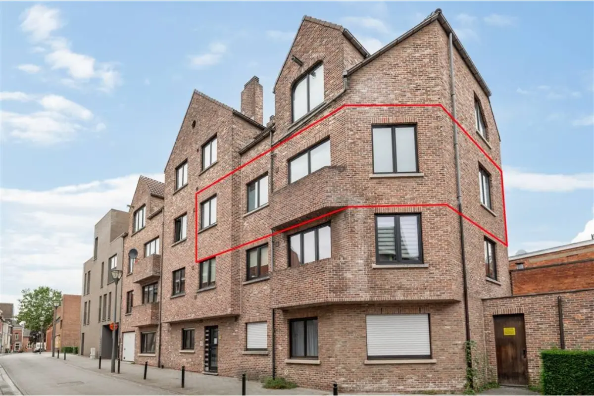 Appartement te  koop in Turnhout 2300 189000.00€ 2 slaapkamers 91.00m² - Zoekertje 762359