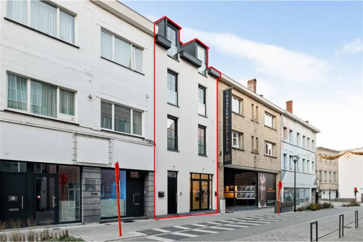 Handelszaak te  koop in Turnhout 2300 1085000.00€ 5 slaapkamers 447.00m² - Zoekertje 762382