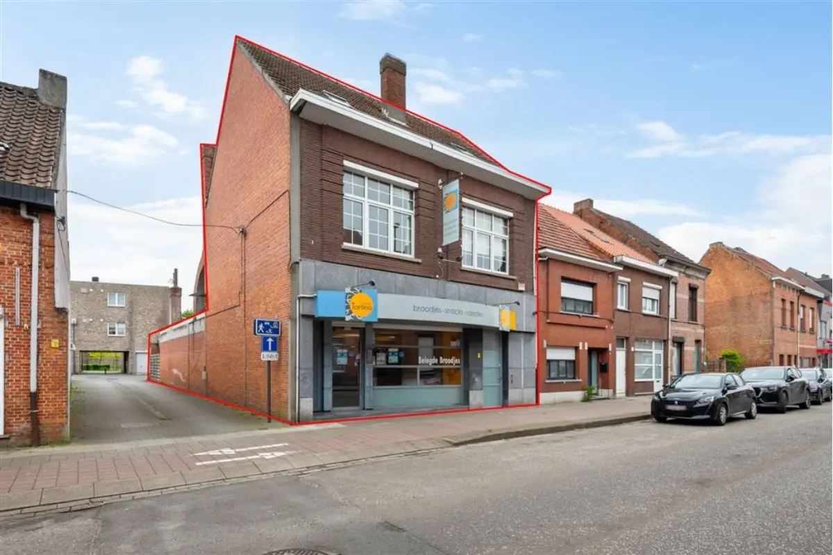 Handelszaak te  koop in Turnhout 2300 295000.00€ 3 slaapkamers 279.00m² - Zoekertje 762327