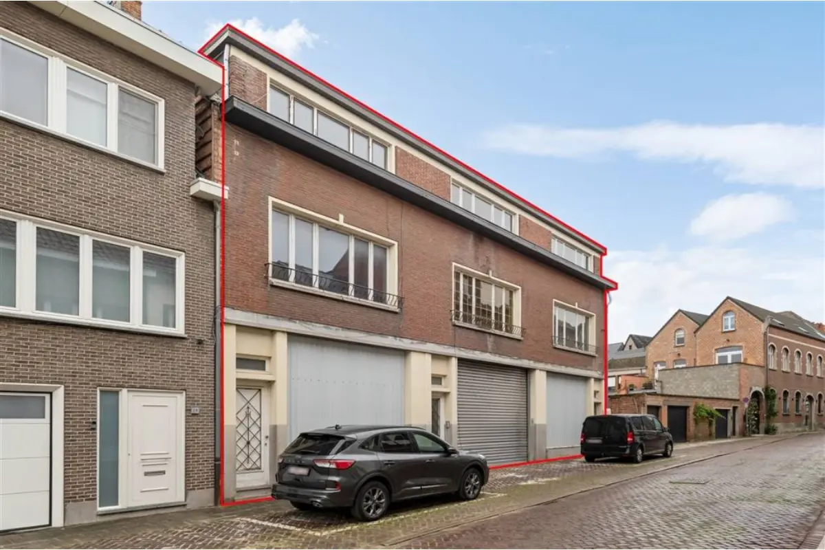 Appartementsgebouw te  koop in Lier 2500 895000.00€ 6 slaapkamers 365.00m² - Zoekertje 763908