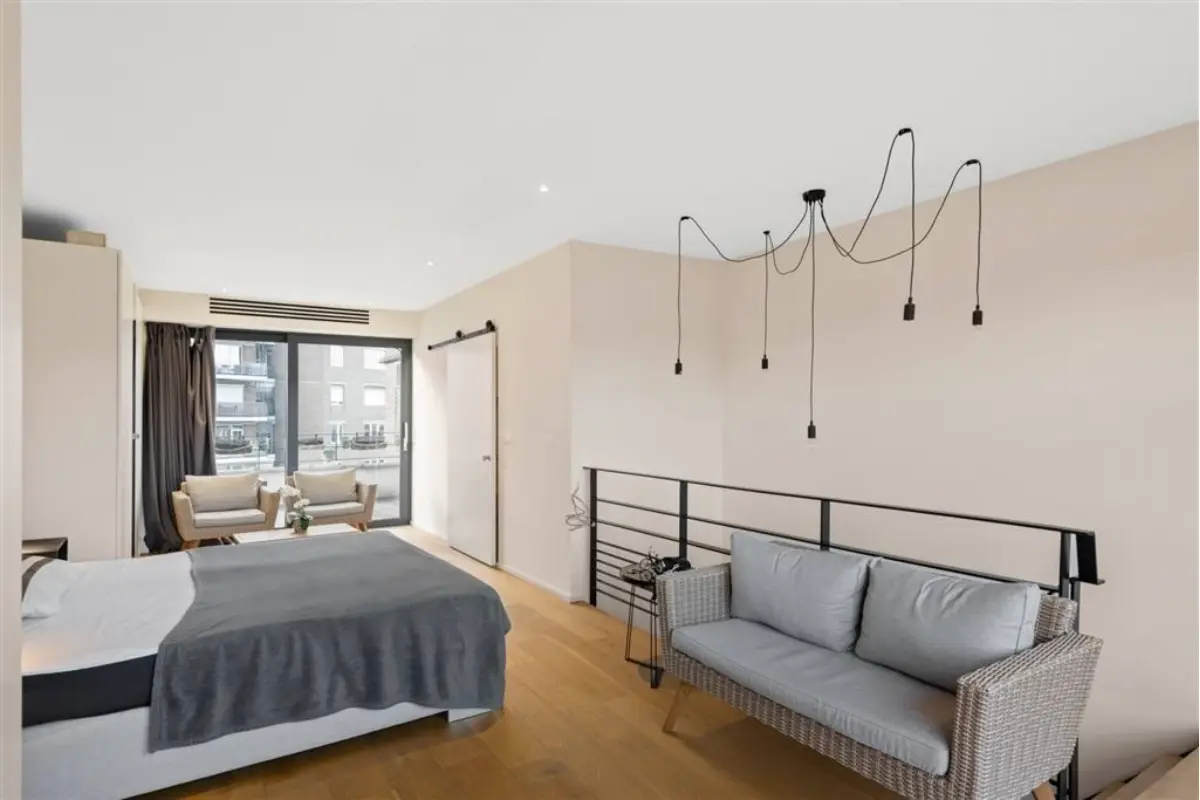 Appartement te  koop in Antwerpen 2060 375000.00€ 1 slaapkamers 107.00m² - Zoekertje 763704