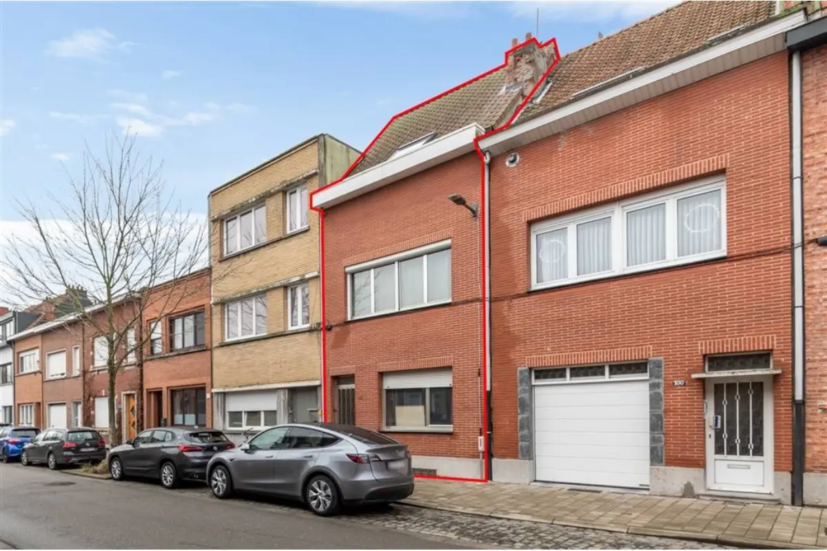 Appartementsgebouw te  koop in Wilrijk 2610 525000.00€ 5 slaapkamers 197.00m² - Zoekertje 763798