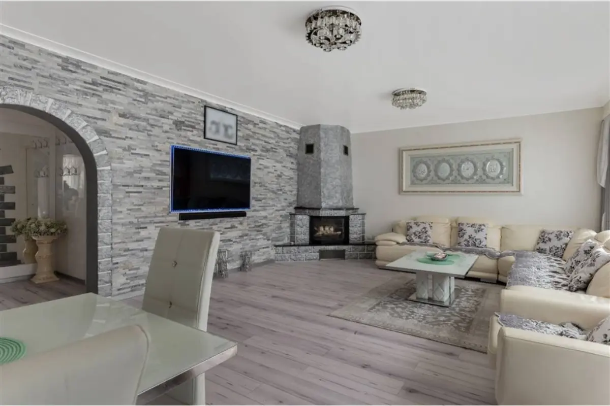 Appartement te  koop in Borgerhout 2140 305000.00€ 3 slaapkamers 119.00m² - Zoekertje 763741