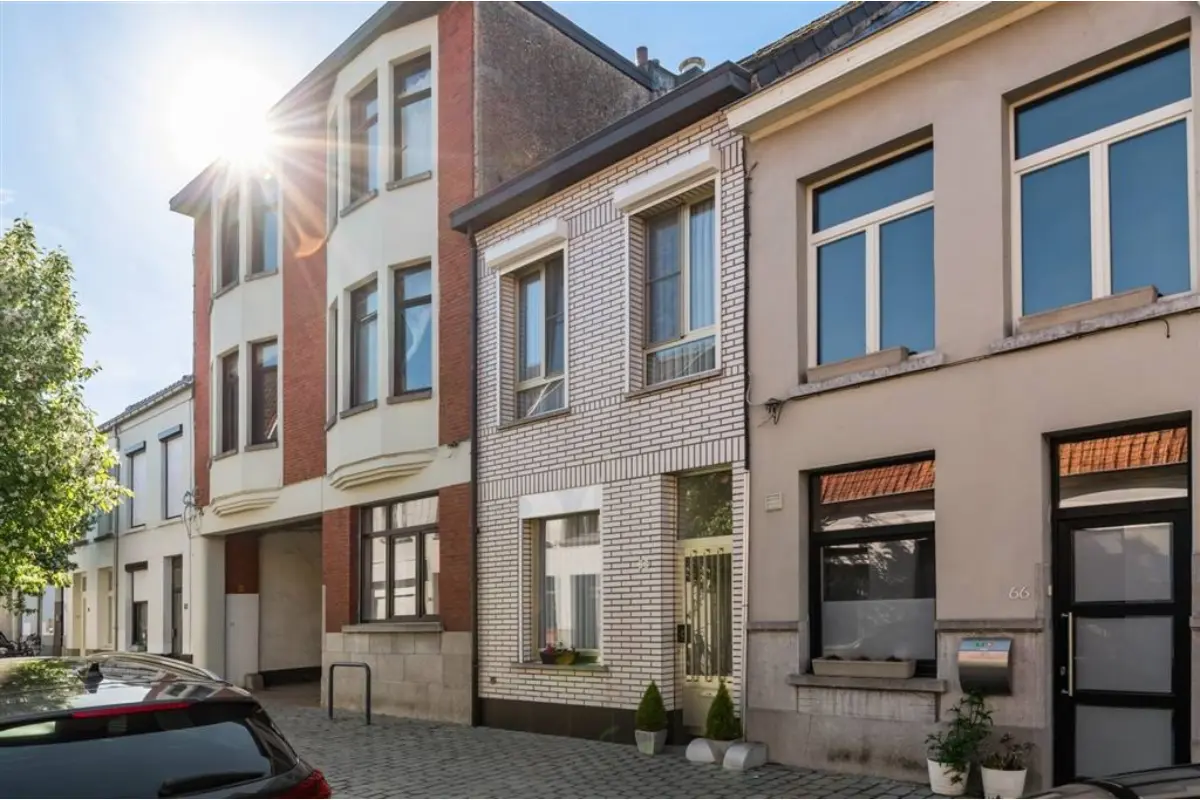 Huis te  koop in Lier 2500 175000.00€ 3 slaapkamers 104.00m² - Zoekertje 763948