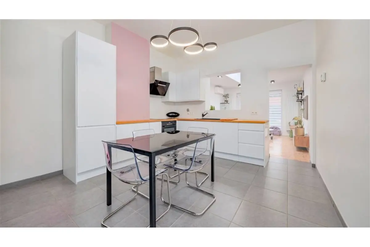 Huis te  koop in Hemiksem 2620 329000.00€ 3 slaapkamers 119.00m² - Zoekertje 764544