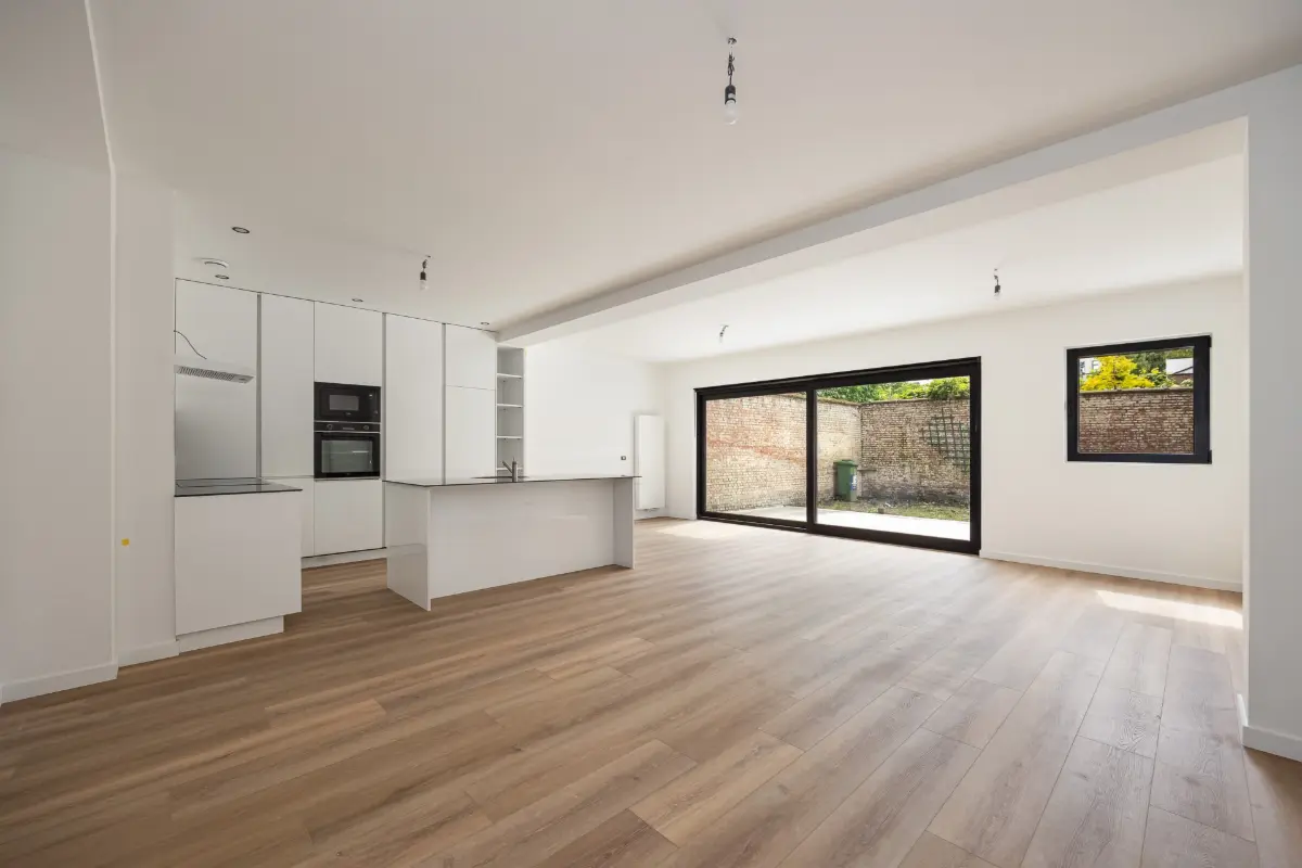 Appartement te  huur in Berchem 2600 1495.00€ 2 slaapkamers 103.00m² - Zoekertje 764289