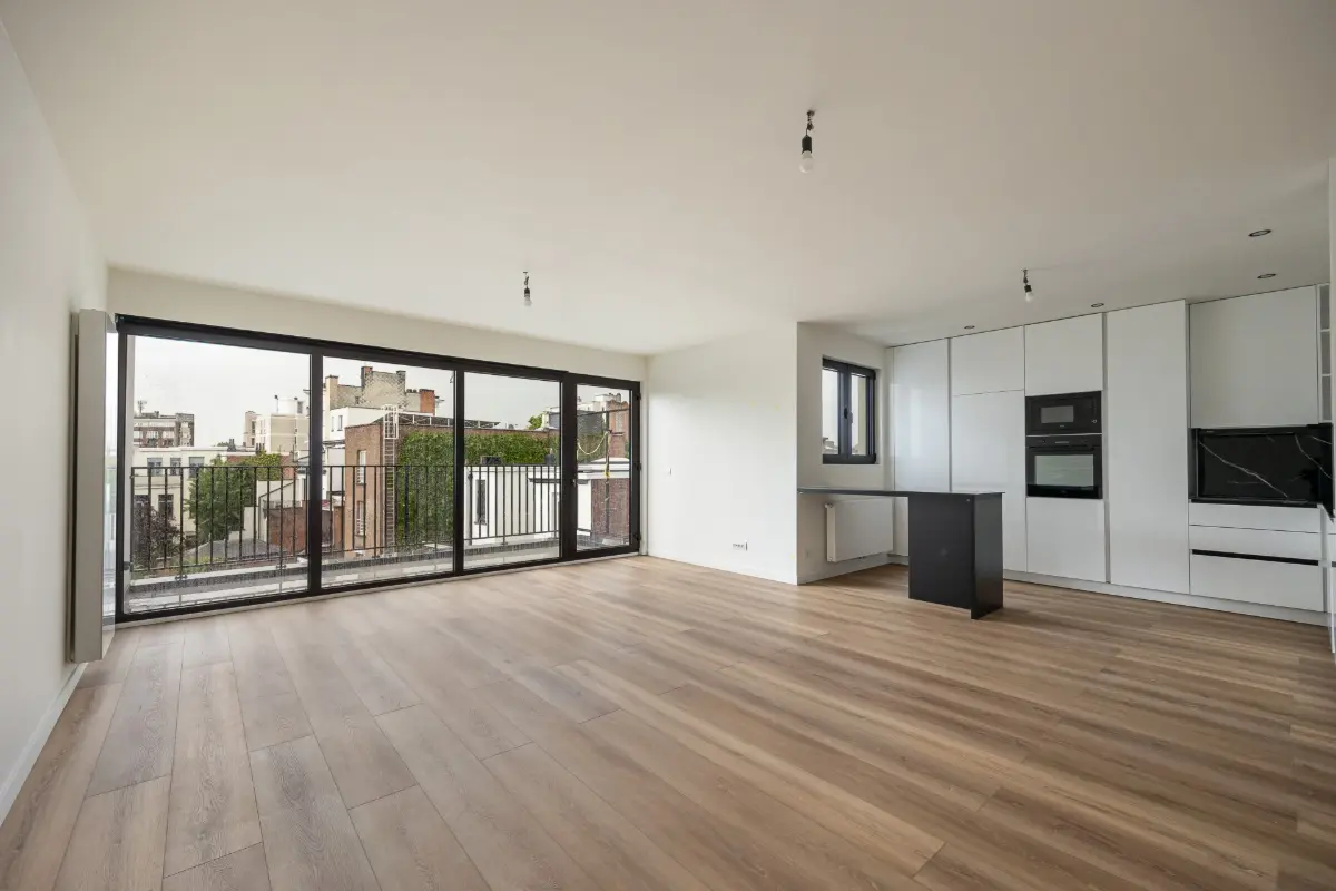 Appartement te  huur in Berchem 2600 1425.00€ 2 slaapkamers 97.00m² - Zoekertje 764287
