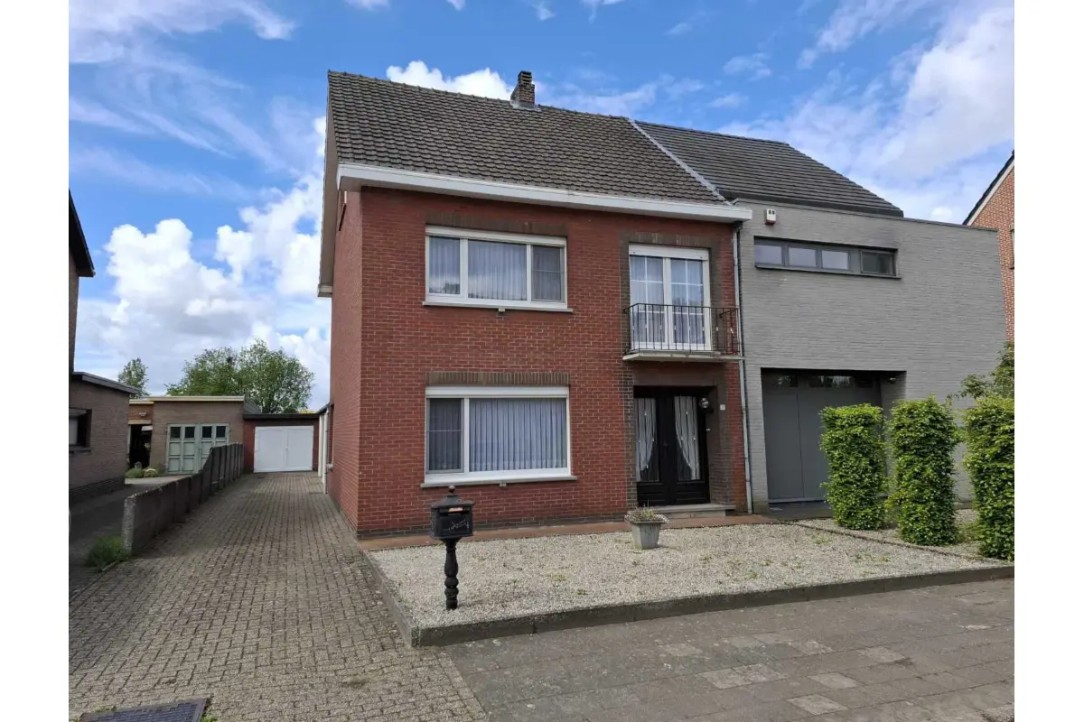Huis te  koop in Geel 2440 295000.00€ 3 slaapkamers 155.00m² - Zoekertje 764785