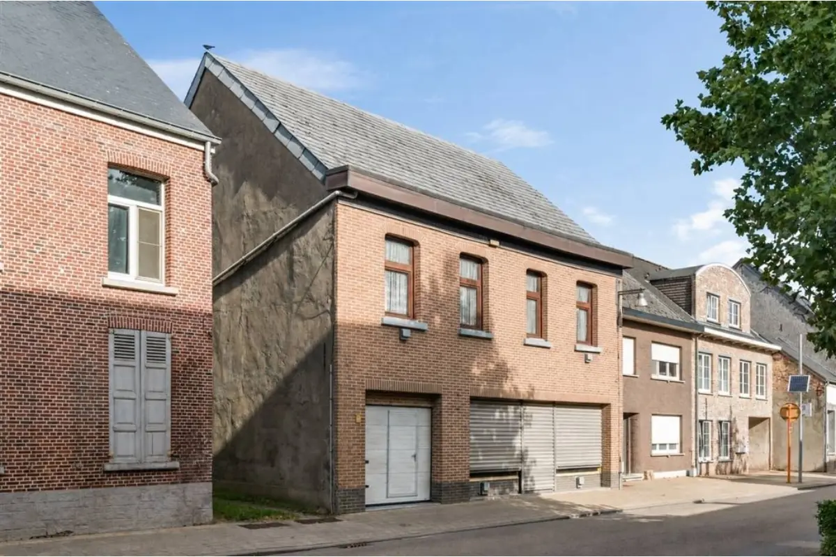 Huis te  koop in Schriek 2223 235000.00€ 4 slaapkamers 237.00m² - Zoekertje 764470