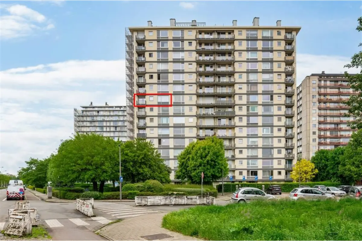 Appartement te  koop in Berchem 2600 232000.00€ 2 slaapkamers 73.00m² - Zoekertje 765264