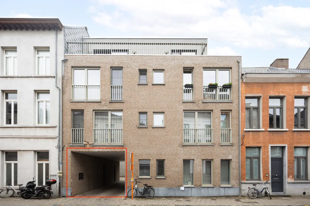 Handelszaak te  koop in Lier 2500 60000.00€  slaapkamers 27.00m² - Zoekertje 765029