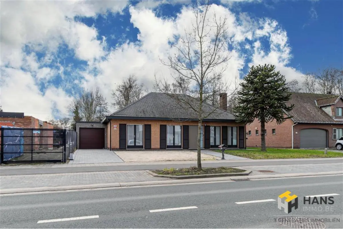 Villa te  in Edegem 2650 2200.00€ 4 slaapkamers 178.00m² - Zoekertje 764989