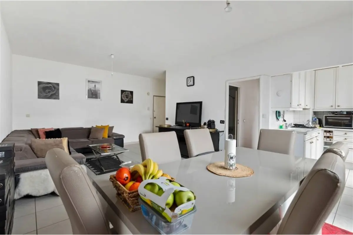 Appartement te  koop in Antwerpen 2060 149000.00€ 1 slaapkamers 62.00m² - Zoekertje 765905