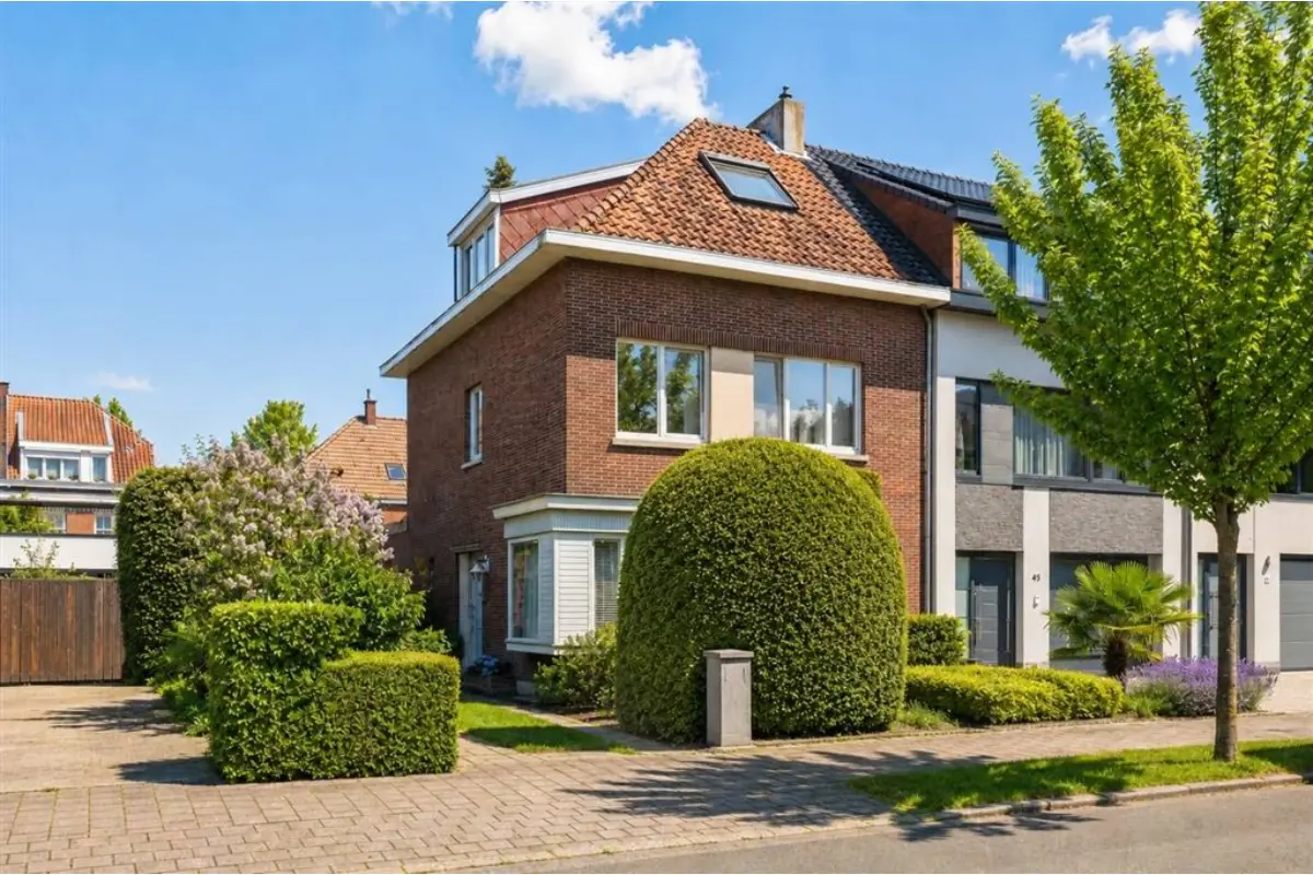 Huis te  koop in Edegem 2650 625000.00€ 4 slaapkamers 177.00m² - Zoekertje 765946
