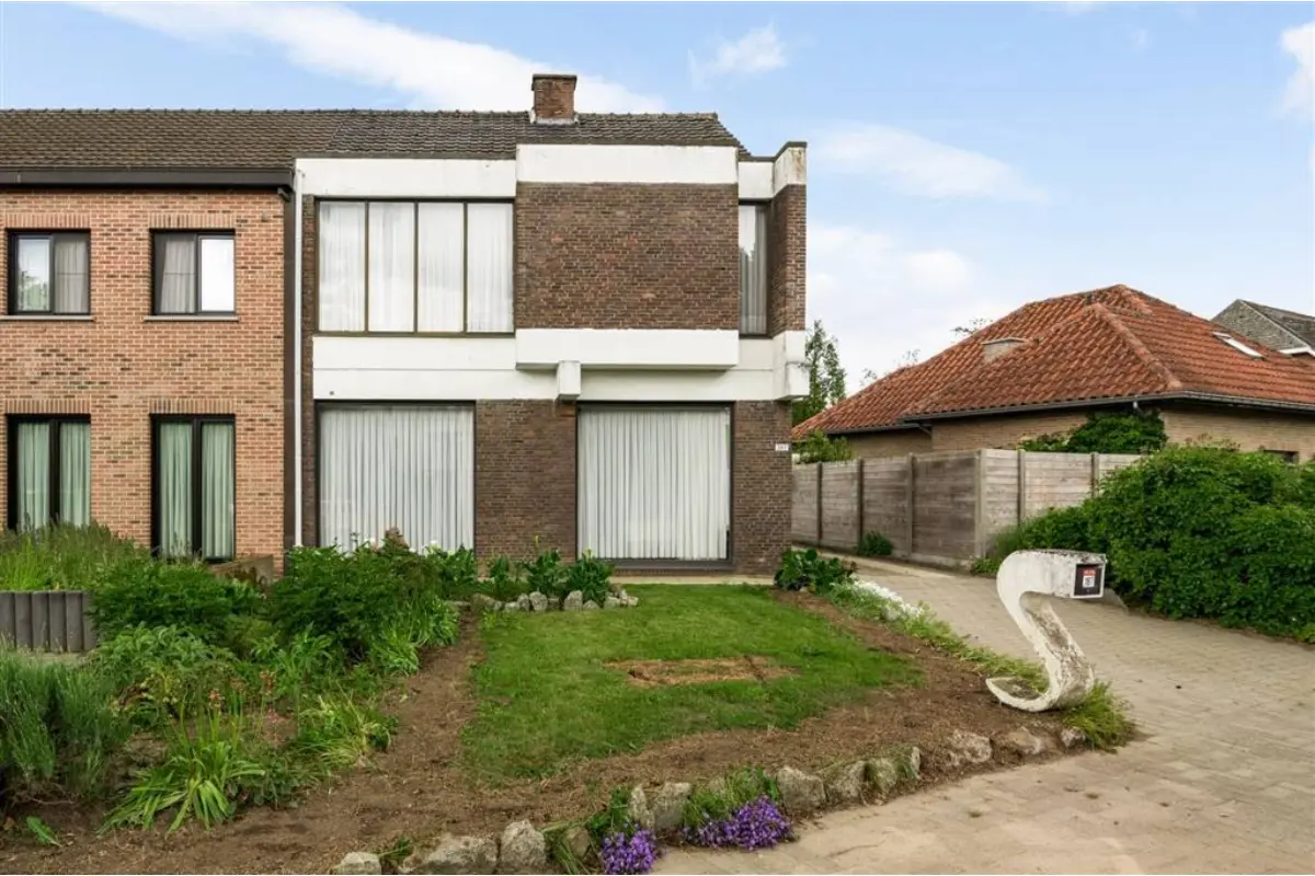 Huis te  koop in Geel 2440 269000.00€ 4 slaapkamers 147.00m² - Zoekertje 766813