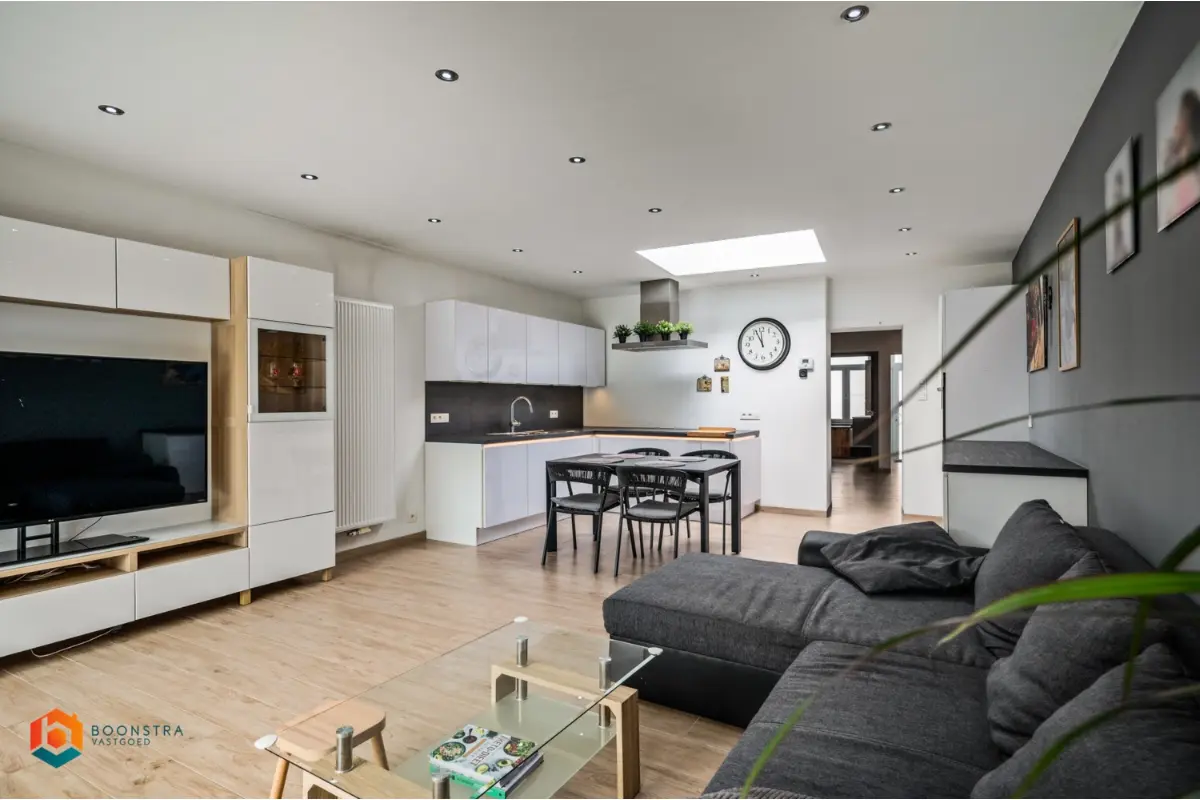 Huis te  koop in Willebroek 2830 299000.00€ 1 slaapkamers 122.00m² - Zoekertje 767122
