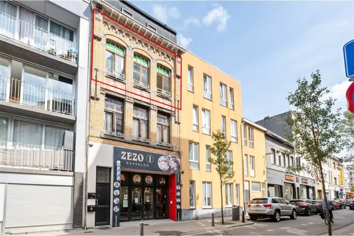 Appartement te  koop in Antwerpen 2060 150000.00€ 1 slaapkamers 57.00m² - Zoekertje 766786