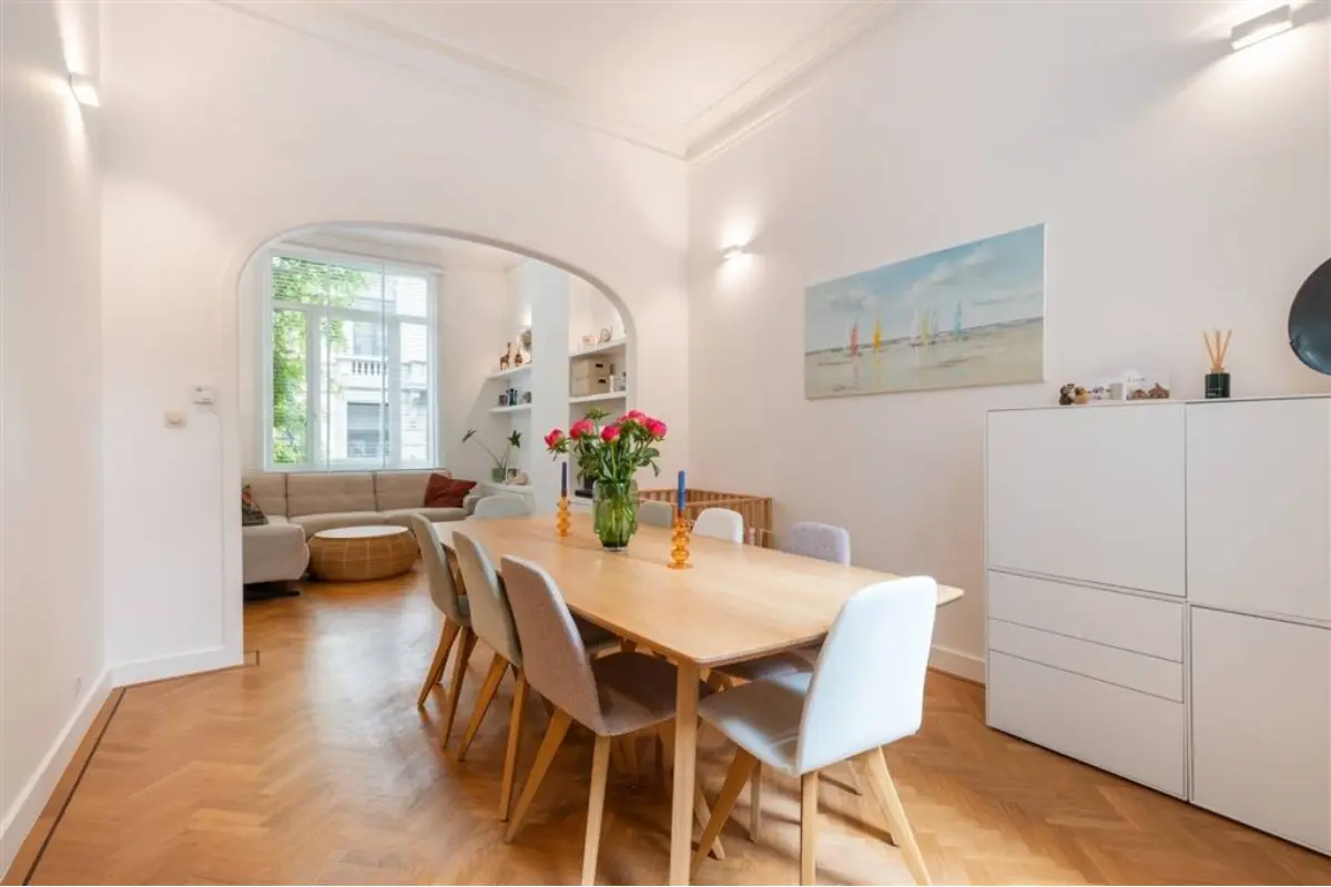 Huis te  koop in Berchem 2600 790000.00€ 4 slaapkamers 285.00m² - Zoekertje 768287