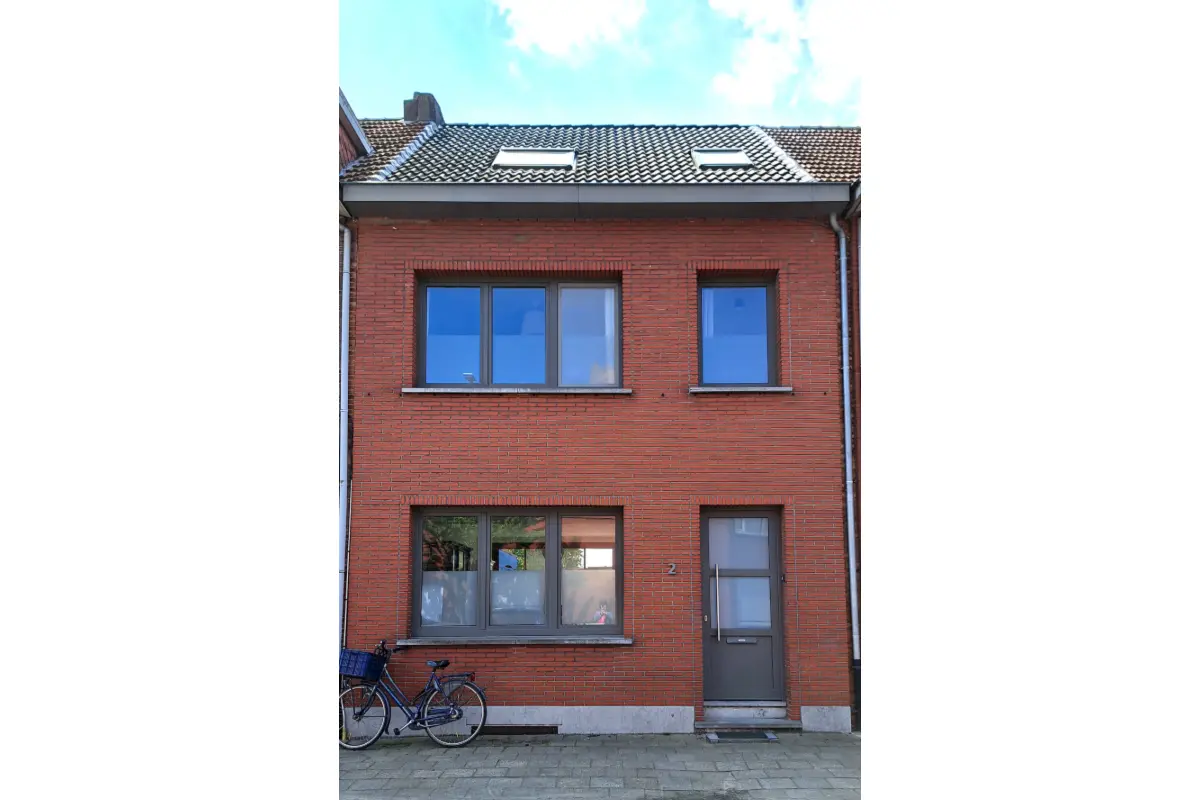 Huis te  koop in Wijnegem 2110 445000.00€ 3 slaapkamers 174.00m² - Zoekertje 768279