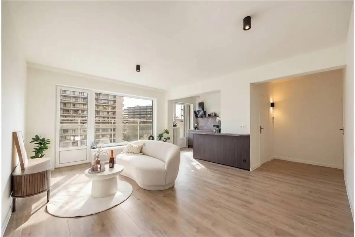 Appartement te  koop in Berchem 2600 299000.00€ 2 slaapkamers 85.00m² - Zoekertje 769614