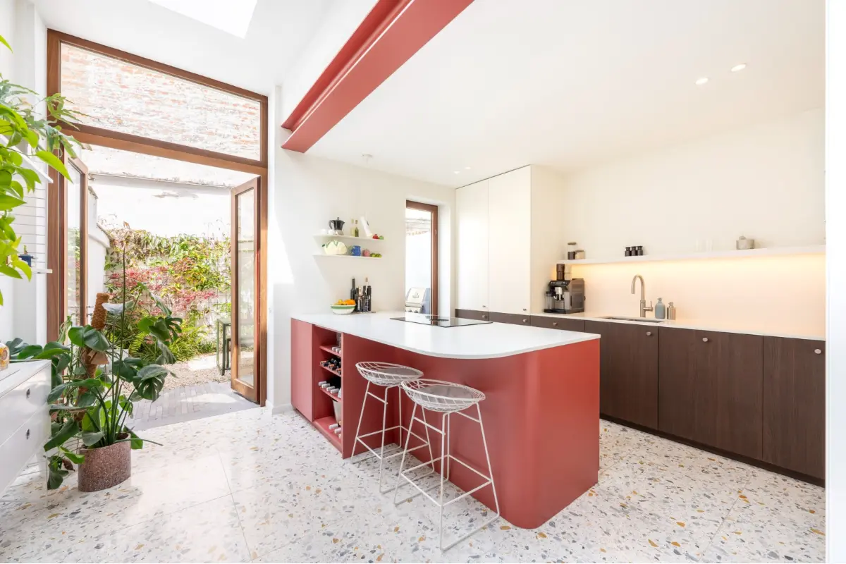 Huis te  in Borgerhout 2140 550000.00€ 4 slaapkamers 144.00m² - Zoekertje 771219