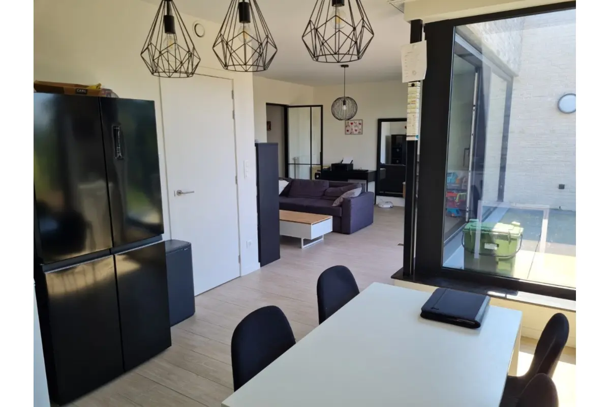 Appartement te  huur in Zandhoven 2240 995.00€ 2 slaapkamers m² - Zoekertje 771346