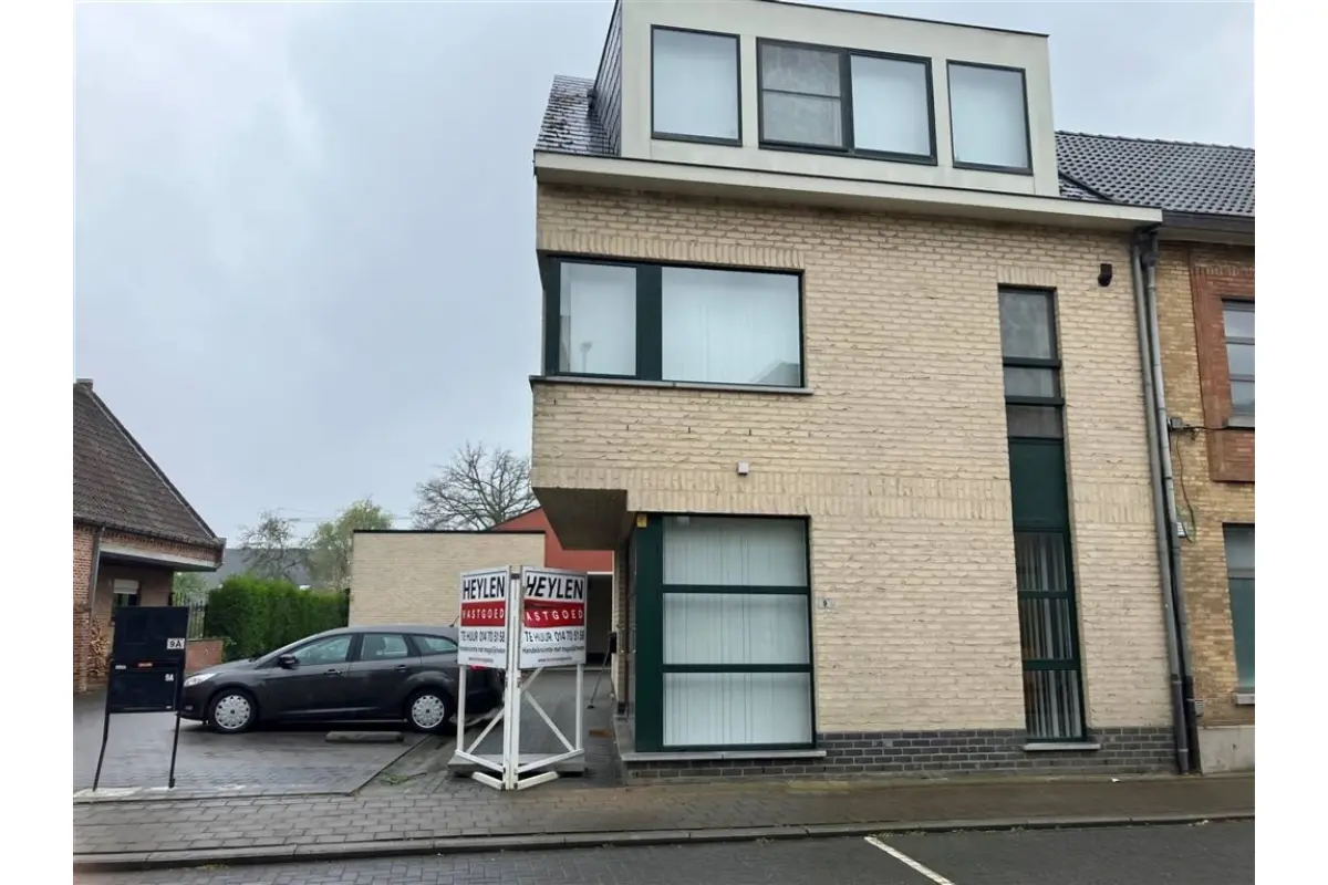Handelszaak te  huur in Ramsel 2230 575.00€ 1 slaapkamers 77.00m² - Zoekertje 771245