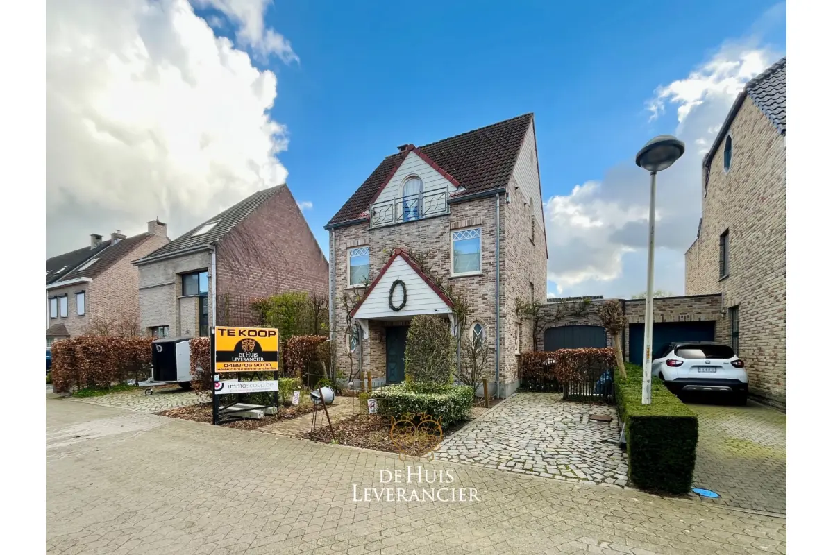 Huis te  koop in Kontich 2550 720000.00€ 4 slaapkamers 225.17m² - Zoekertje 772515