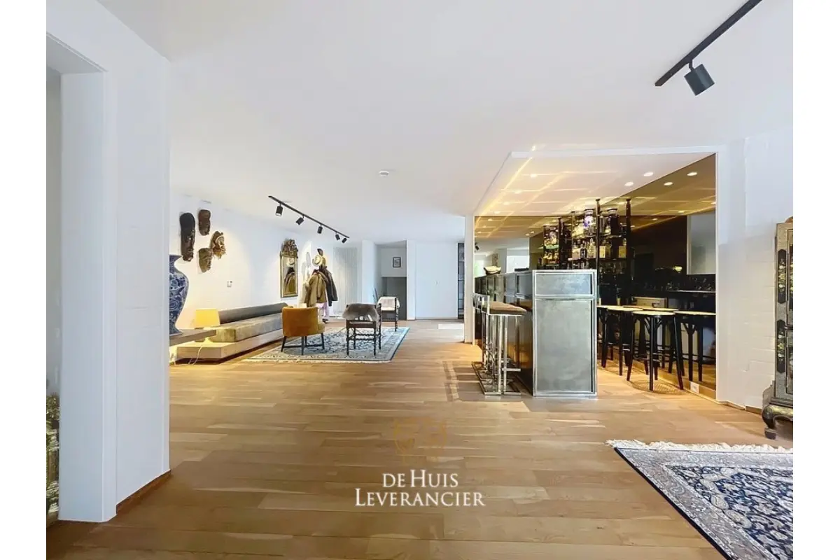 Villa te  in Koksijde 8670 1650000.00€ 3 slaapkamers 390.00m² - Zoekertje 772509