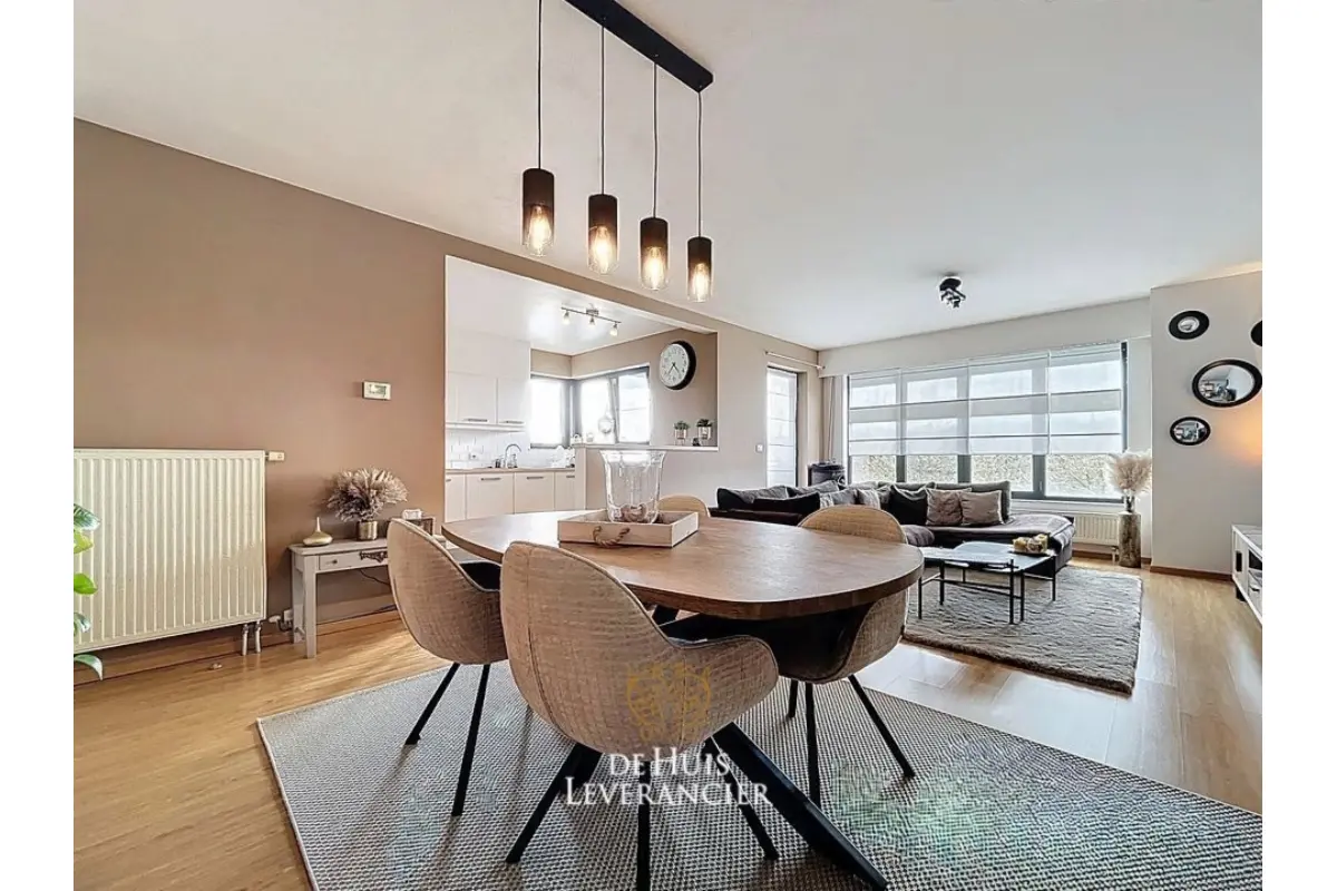 Appartement te  in Edegem 2650 340000.00€ 2 slaapkamers 100.00m² - Zoekertje 772511