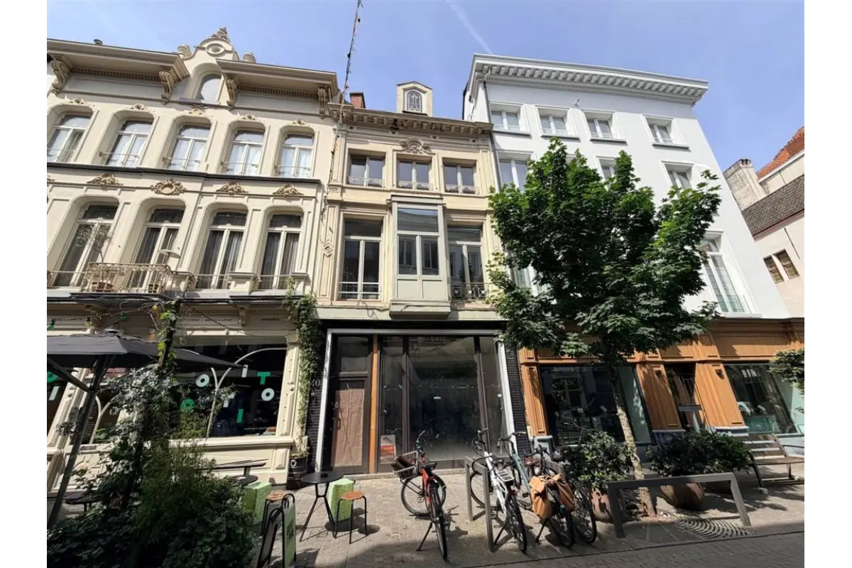 Appartement te  huur in Antwerpen 2000 1495.00€ 2 slaapkamers 126.00m² - Zoekertje 773484