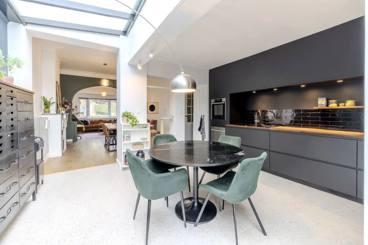 Huis te  koop in Ekeren 2180 535000.00€ 2 slaapkamers 191.00m² - Zoekertje 773679