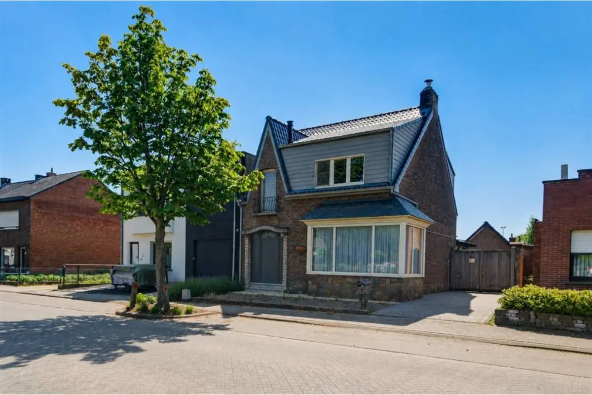 Huis te  koop in Bevel 2560 425000.00€ 3 slaapkamers 144.00m² - Zoekertje 773958
