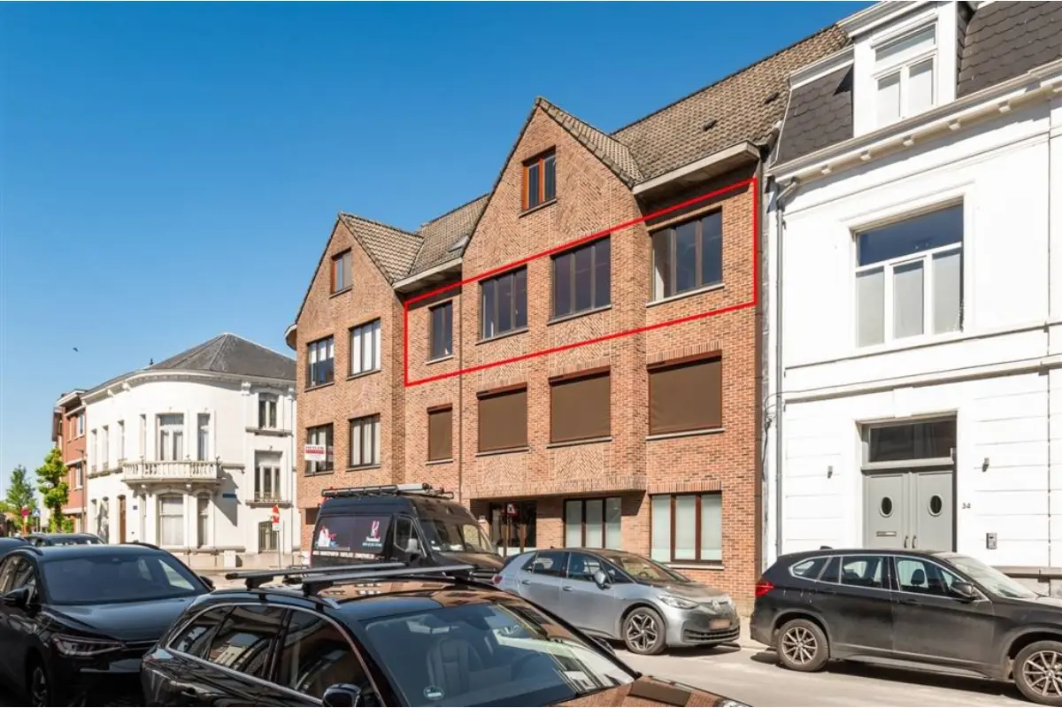 Appartement te  koop in Turnhout 2300 285000.00€ 3 slaapkamers 161.00m² - Zoekertje 774657