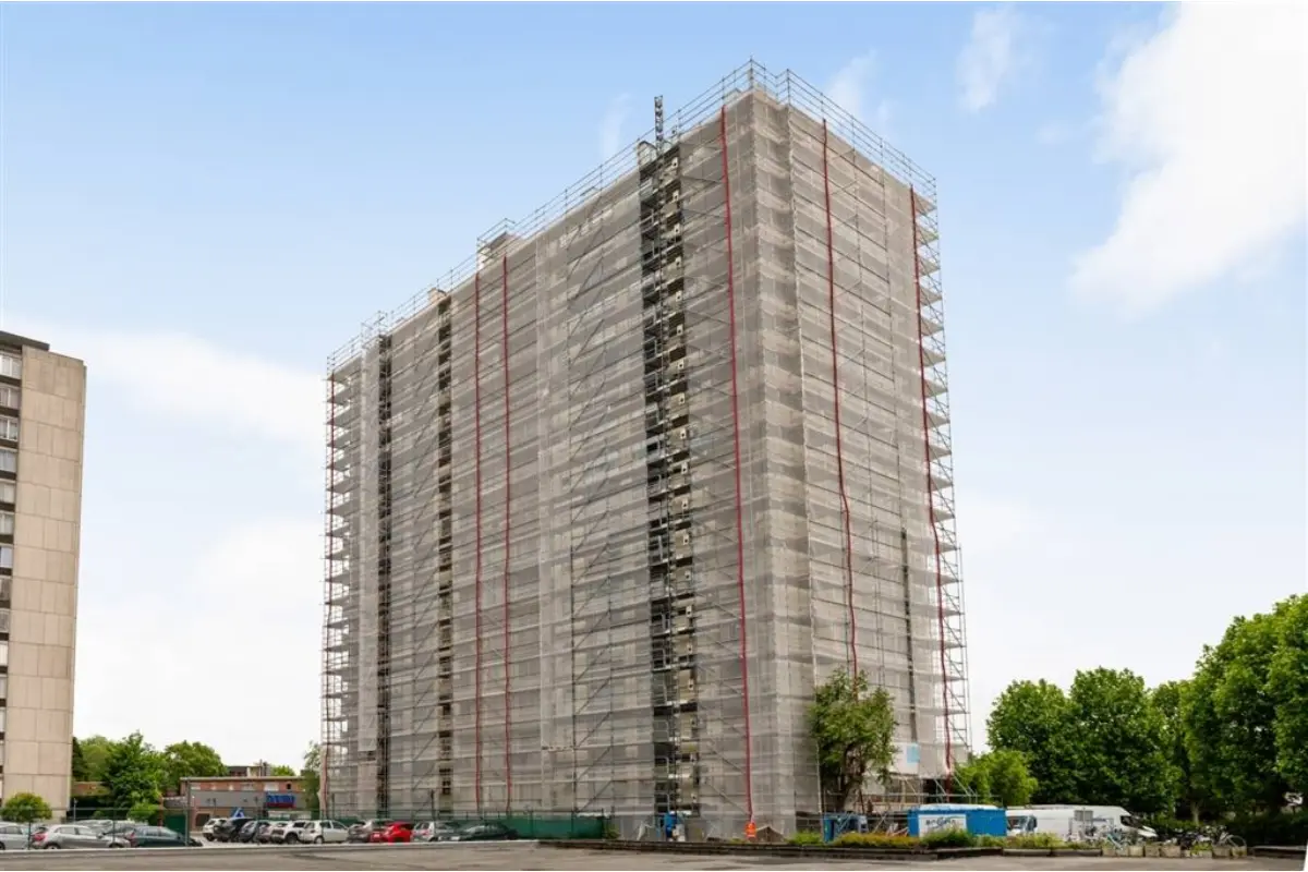 Appartement te  koop in Berchem 2600 237000.00€ 3 slaapkamers 91.00m² - Zoekertje 774601