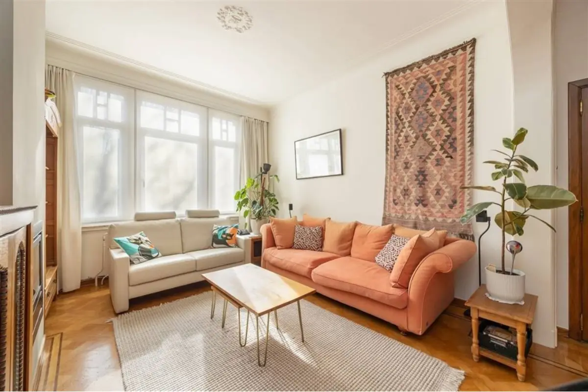 Huis te  koop in Mortsel 2640 430000.00€ 4 slaapkamers 181.00m² - Zoekertje 775860