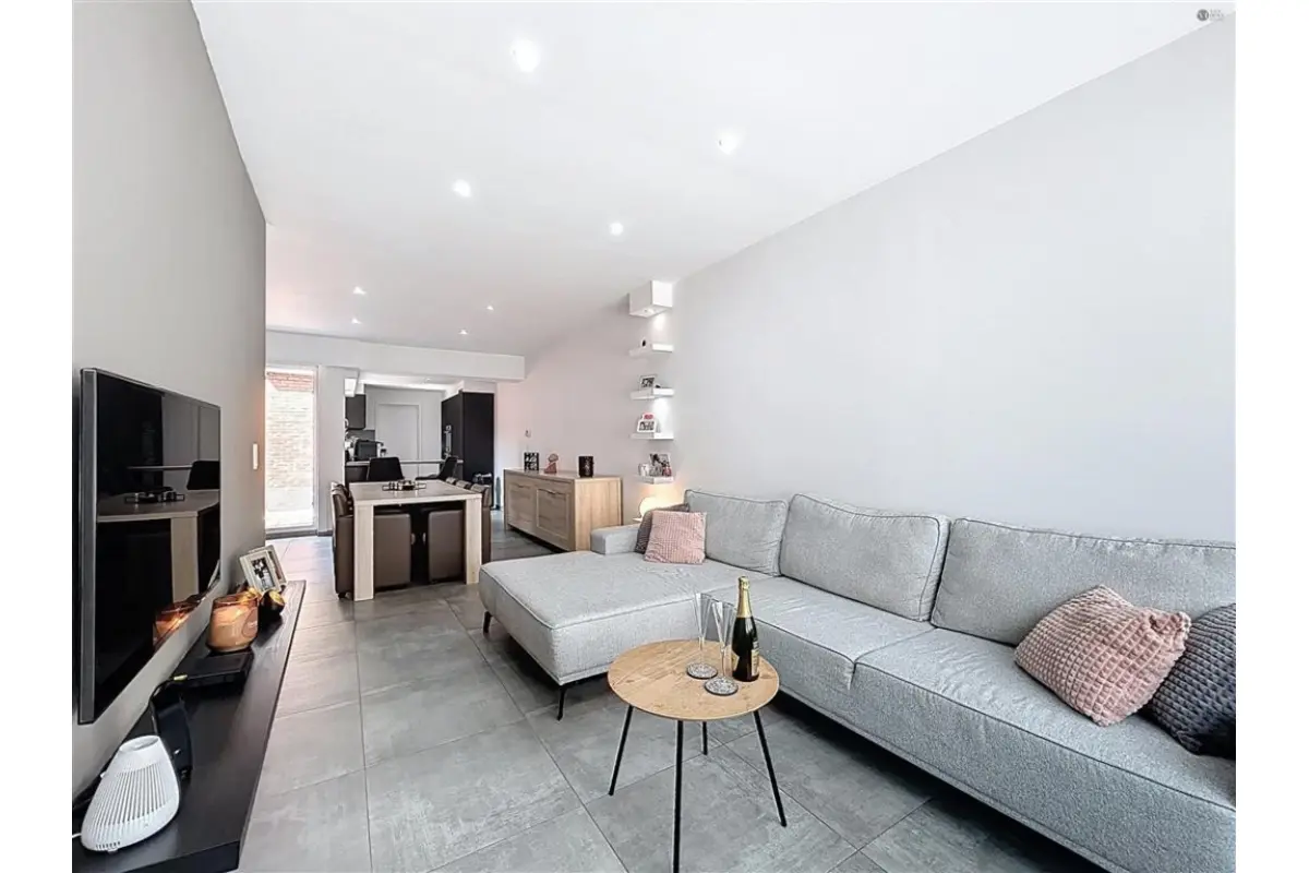 Huis te  koop in Burcht 2070 375000.00€ 4 slaapkamers 160.00m² - Zoekertje 776287