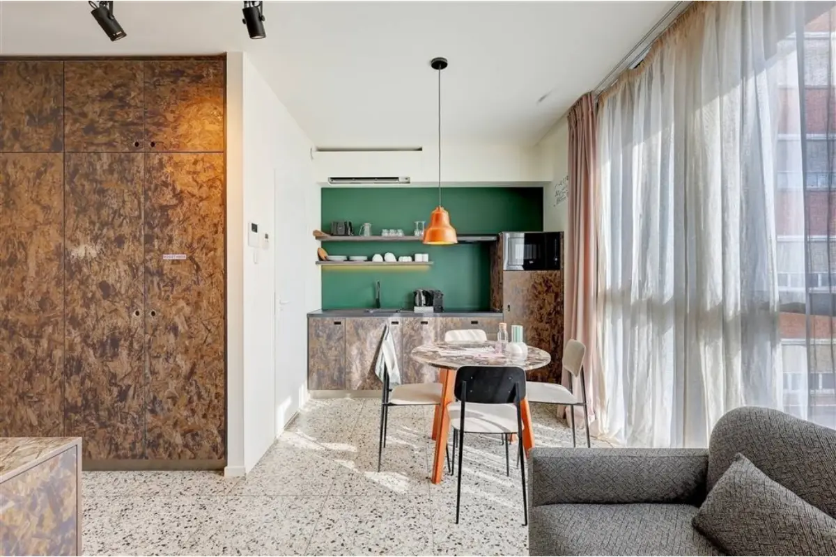 Huis te  koop in Berchem 2600 169000.00€ 1 slaapkamers 37.00m² - Zoekertje 775947