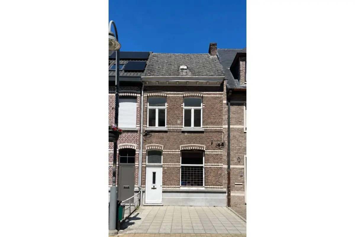 Huis te  koop in Ranst 2520 389000.00€ 2 slaapkamers 116.00m² - Zoekertje 776947