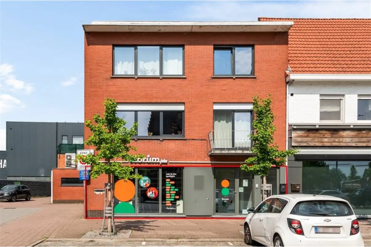 Handelszaak te  koop in Malle 2390 219900.00€  slaapkamers m² - Zoekertje 777745