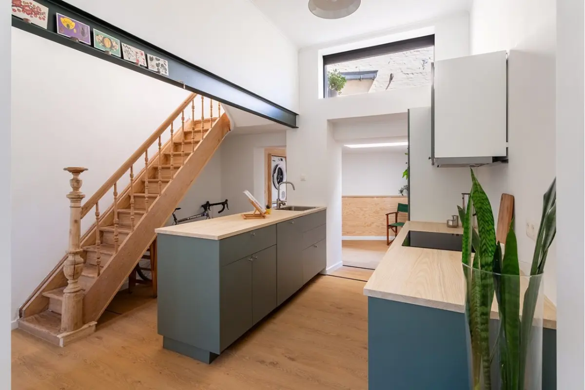 Huis te  koop in Antwerpen 2060 335000.00€ 2 slaapkamers 105.00m² - Zoekertje 777808